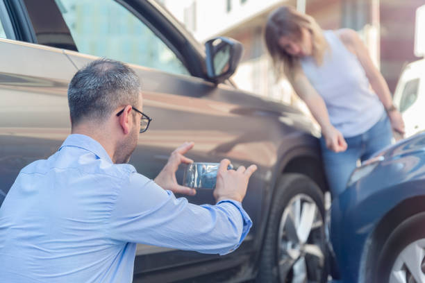 Professional Car Insurance Near Me technician working in Elwood, IN